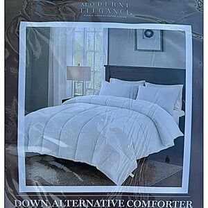 NEW! Moderne Elegance Size Queen White Down Alternative Comforter Bedspread USA